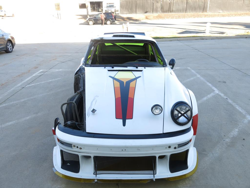 Illustration for article titled Here's Your Chance To Save The Bonkers BCZRCCR Porsche 911